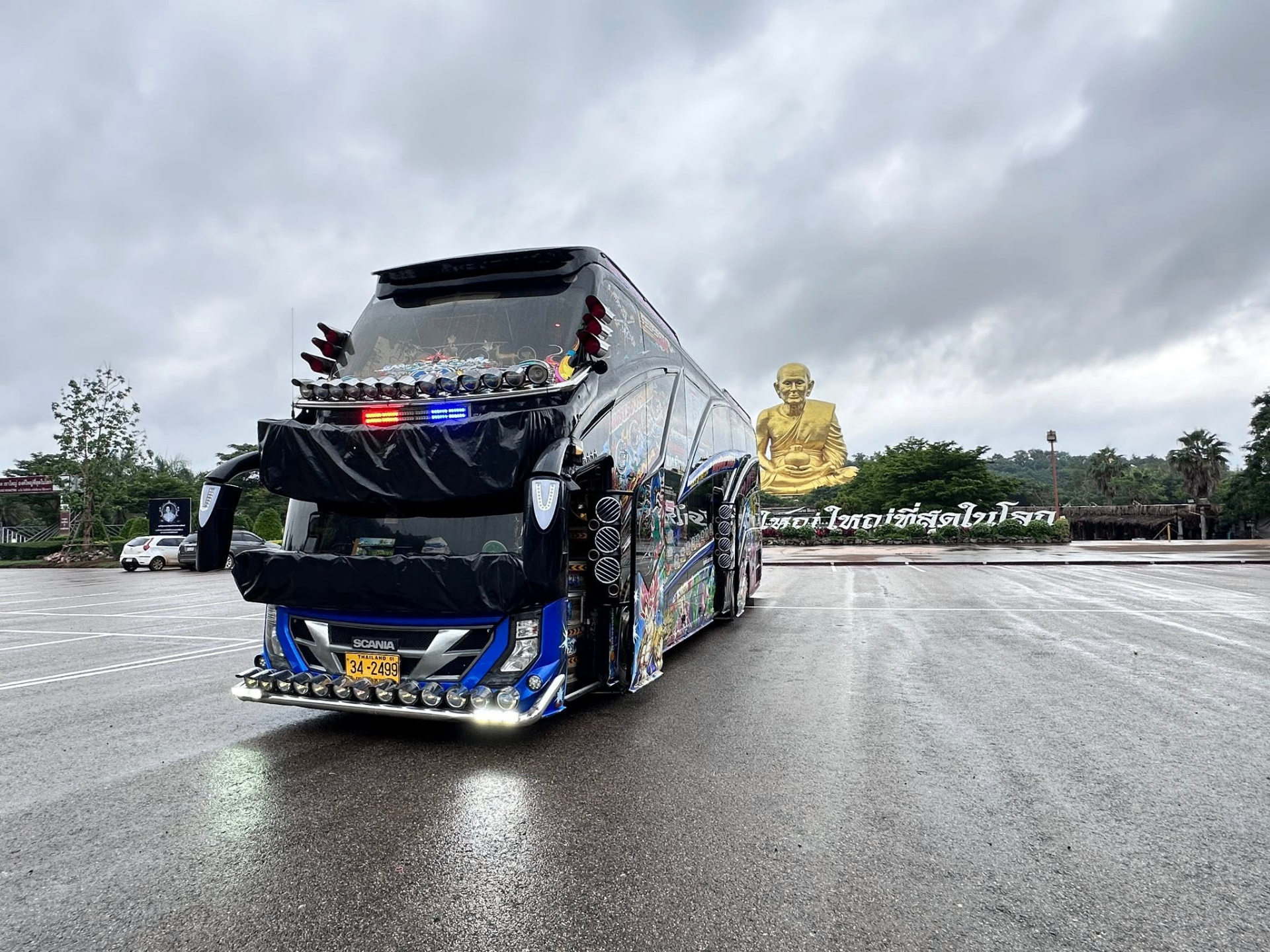 รถบัสทัวร์ Standard Class ปรับอากาศนั่งสบาย